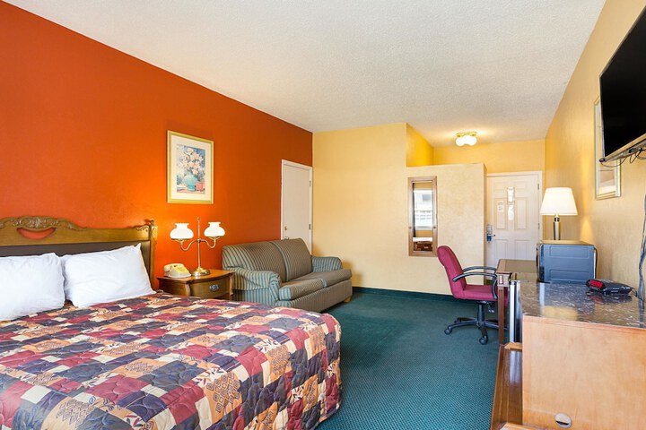Room 16 of 27