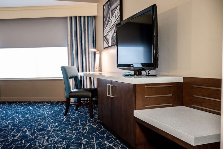 Room 72 of 158
