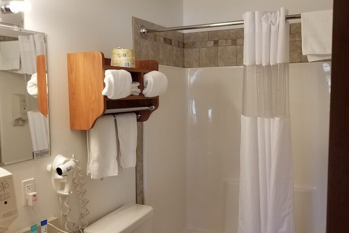 Room 36 of 120
