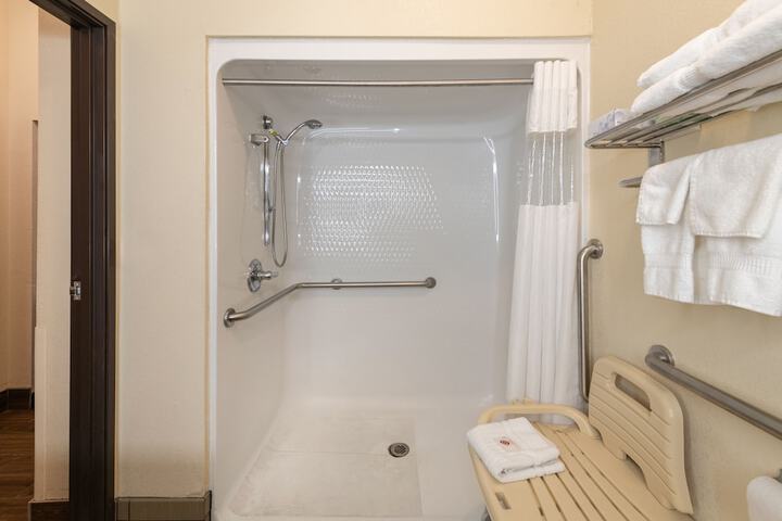 Room 9 of 21