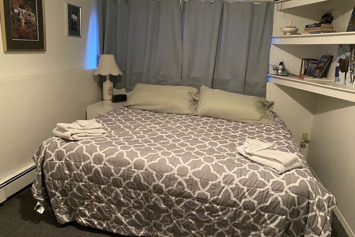 Room 12 of 25