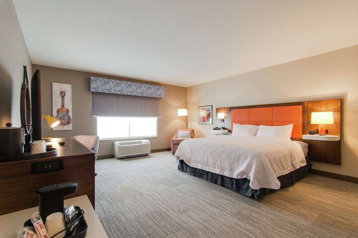 Room 30 of 53