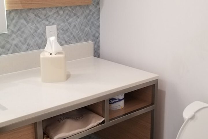 Room 68 of 110