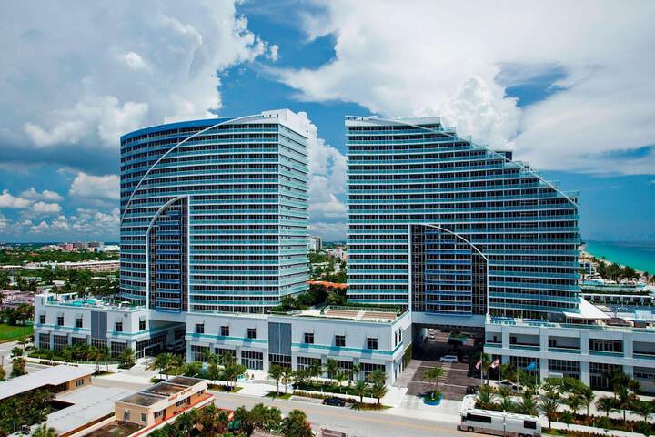 Hotel 2 of 127
