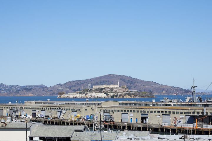 Kimpton Alton Fishermans Wharf by IHG