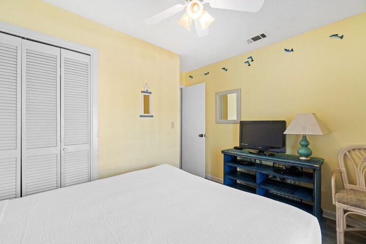 Room 43 of 145