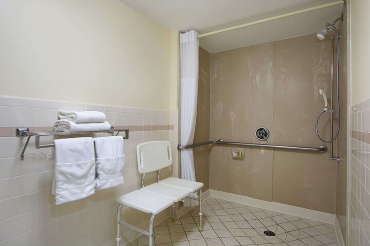 Days Inn by Wyndham Longview South