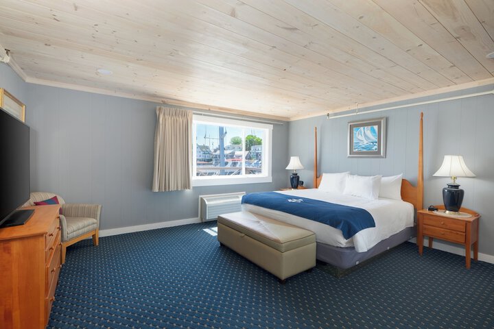 Fishermans Wharf Inn