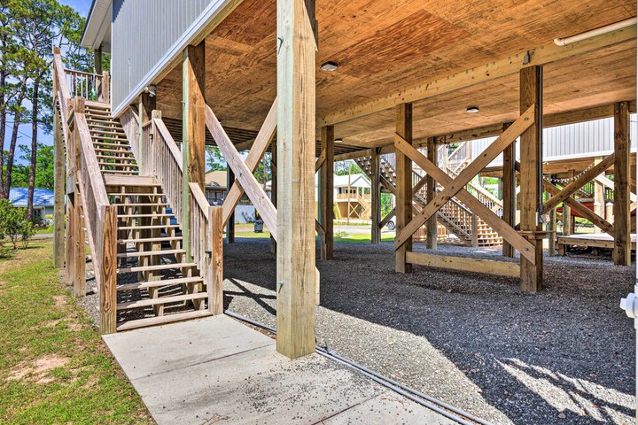 Dauphin Island Retreat: 2 Blocks to Beach!