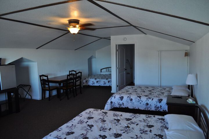 Room 44 of 124