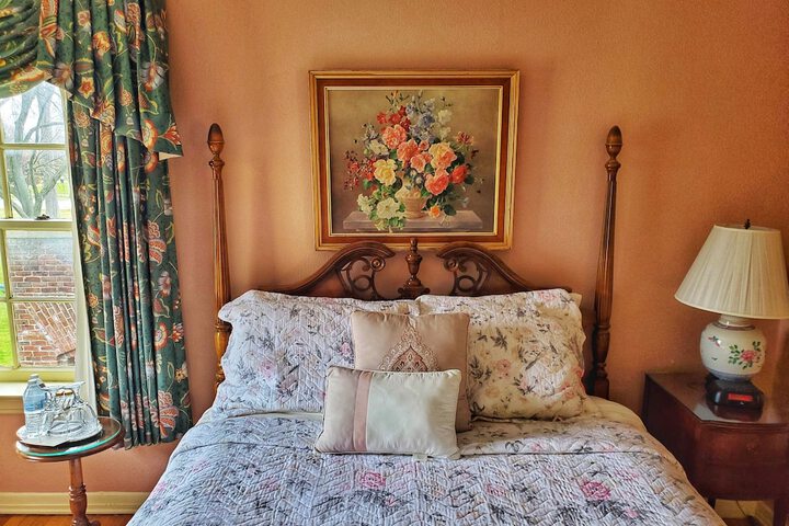 Montague Inn