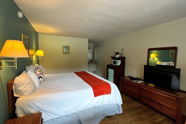Room 44 of 61