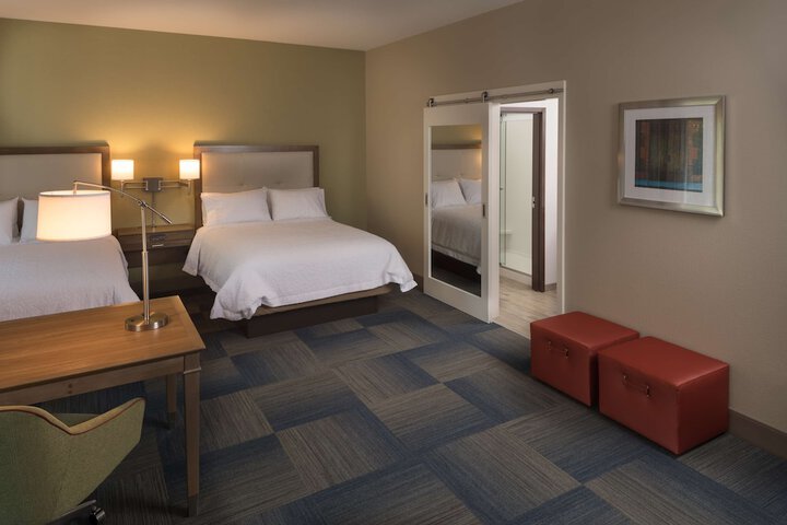 Room 19 of 46