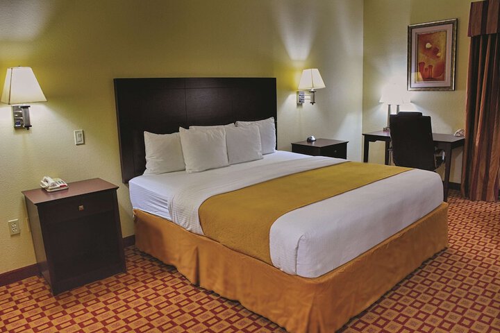 Room 19 of 28
