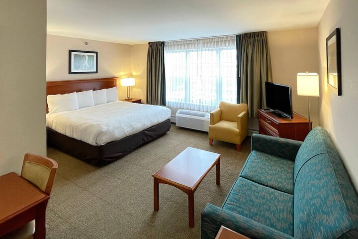 Smart Suites an Ascend Collection Hotel