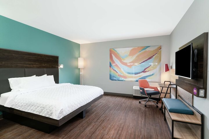 Room 22 of 36