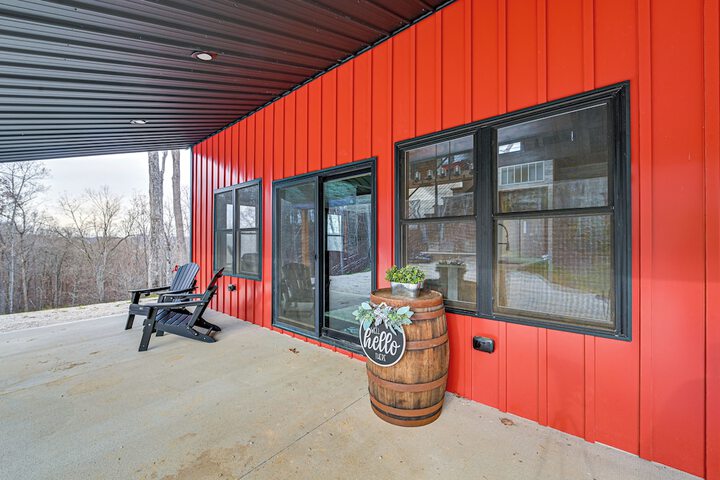 Hike & Climb: Pet-friendly Red River Gorge Cabin!
