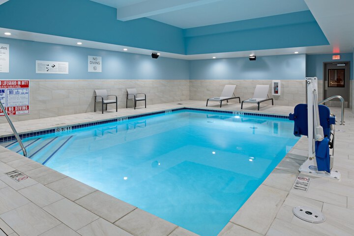 Pool 12 of 62