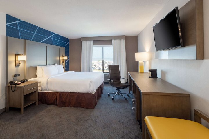 Room 14 of 17