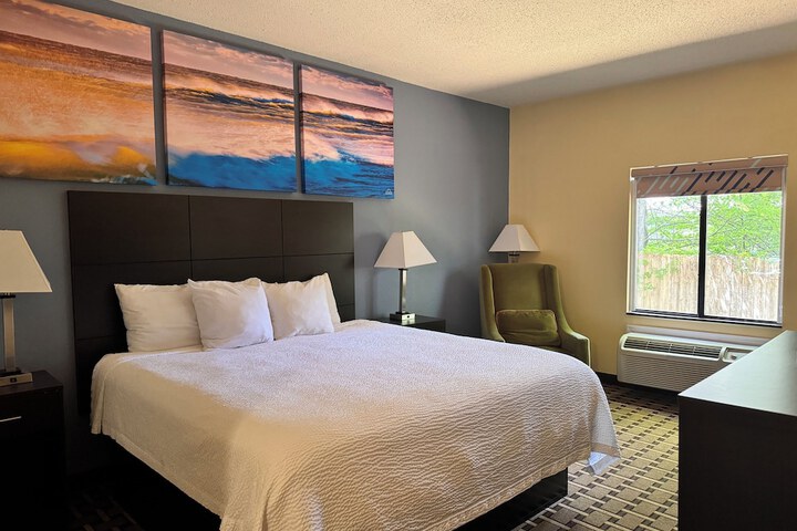 Room 32 of 72