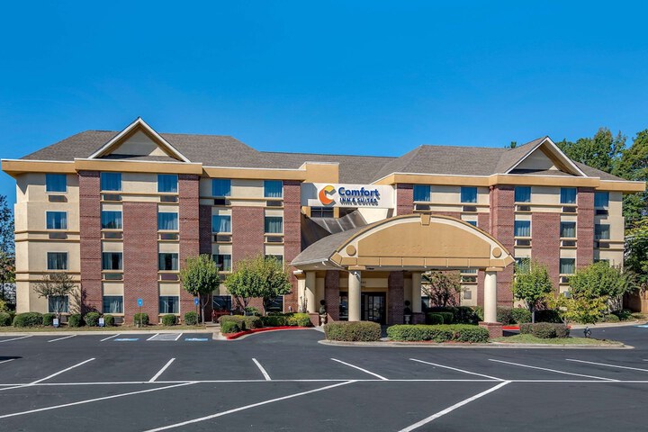 Hotel 2 of 32