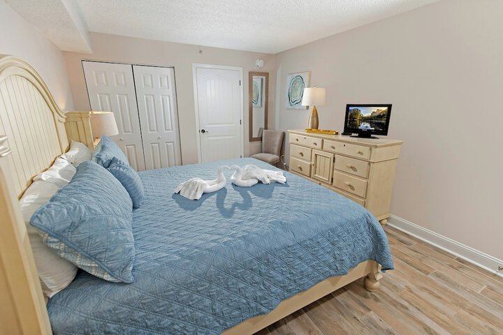 Litchfield Beach & Golf Resort