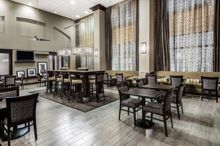 Hotel Interior 11 of 39