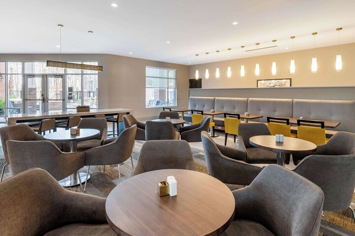 DoubleTree by Hilton Summerville Nexton