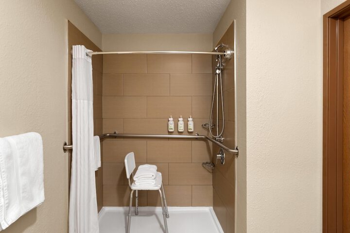 Wingate by Wyndham Clearfield