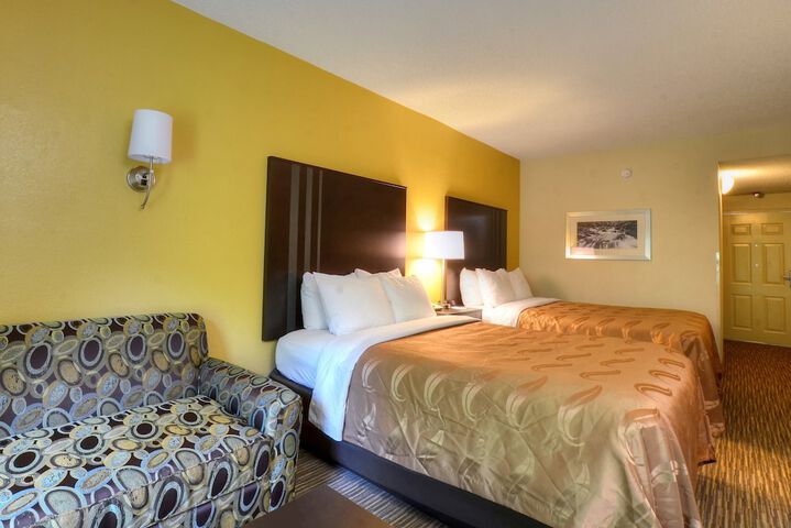 Room 17 of 34