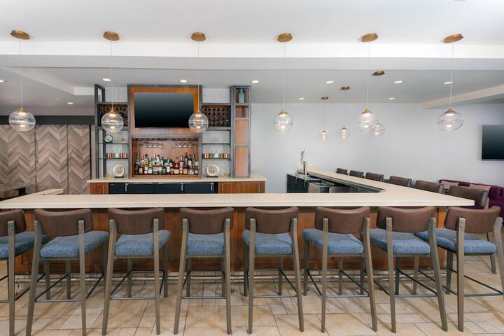 Hilton Garden Inn Wayne