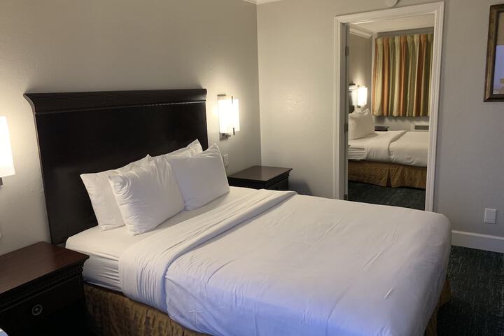 Room 36 of 40