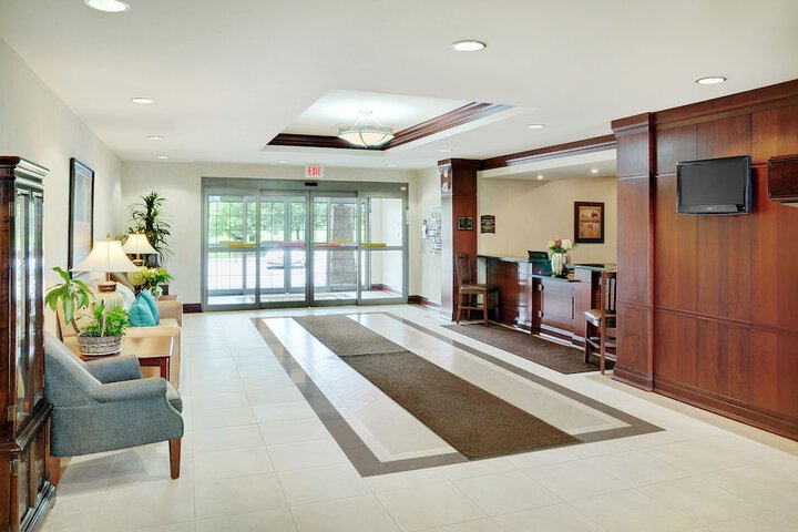 Staybridge Suites Oakville by IHG