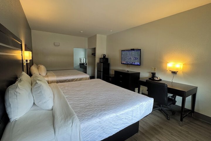 Room 44 of 72