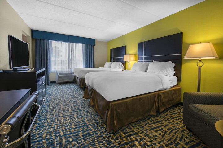 Room 21 of 37