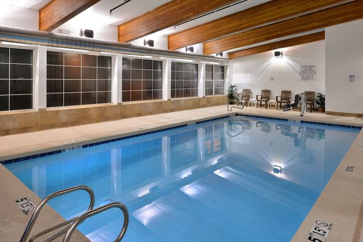 Pool 4 of 43