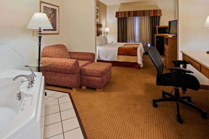 Room 14 of 17