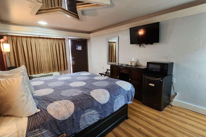 Room 18 of 67