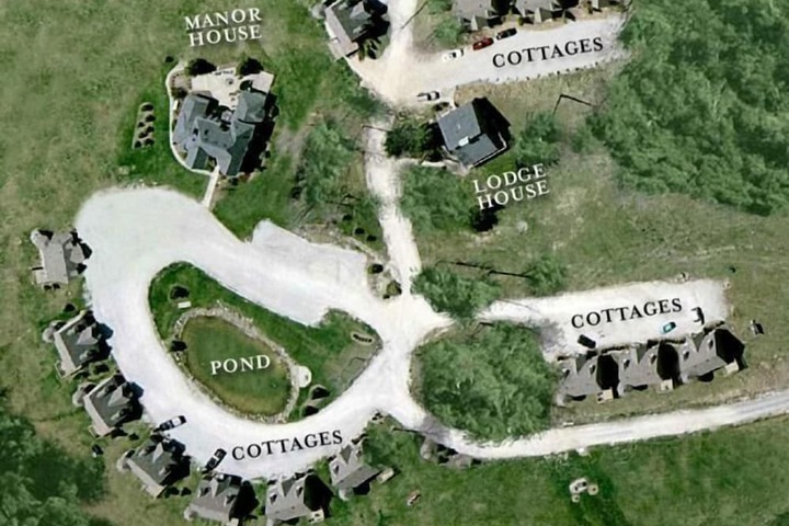 Spruce Hill Inn and Cottages