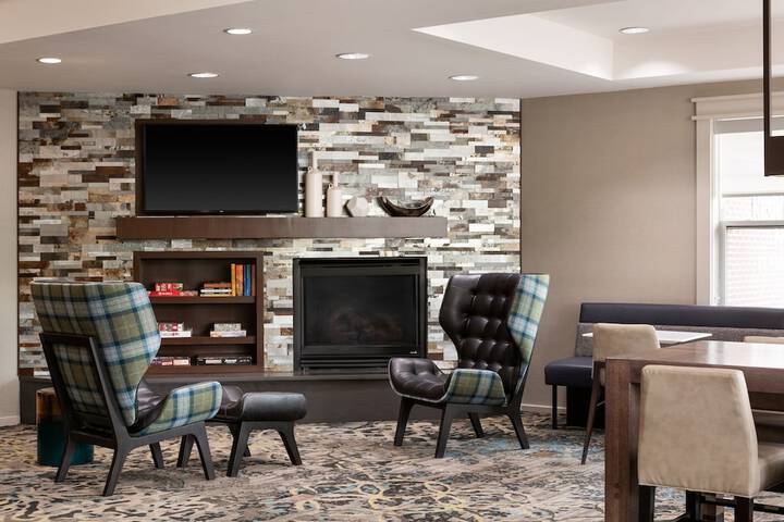 Residence Inn by Marriott Madison West / Middleton