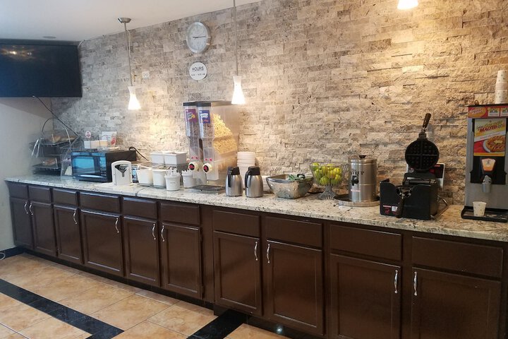 Breakfast/Coffee Service 46 of 50