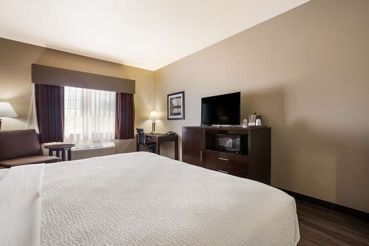 Room 28 of 33