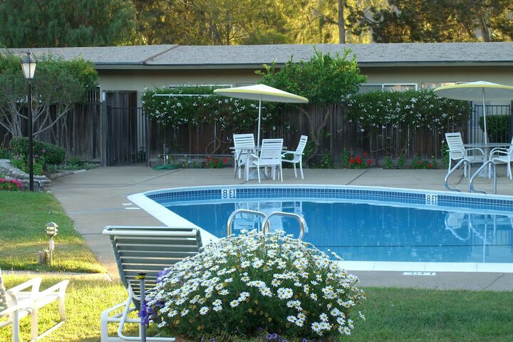 Contenta Inn