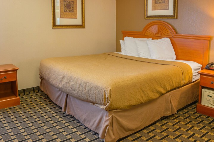 Room 18 of 27