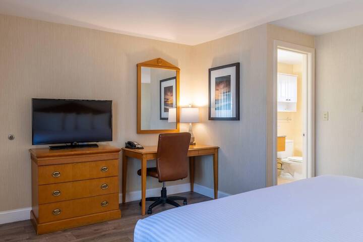 Port Inn and Suites Portsmouth an Ascend Collection Hotel
