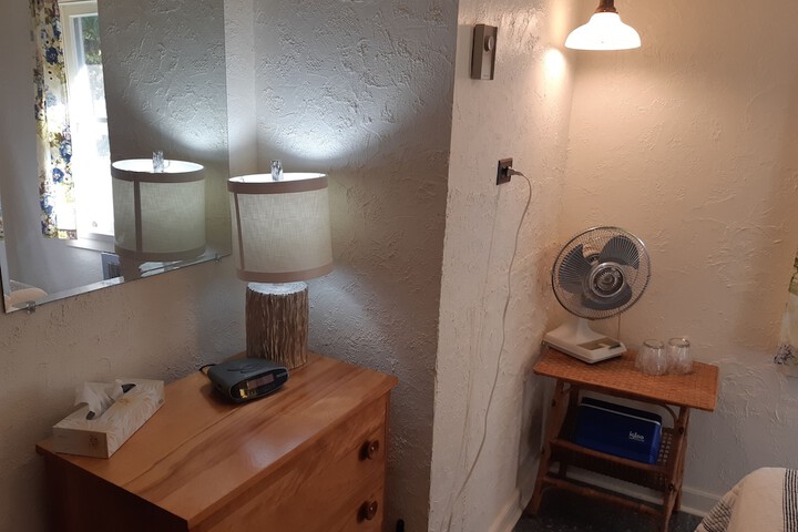 Room 109 of 215