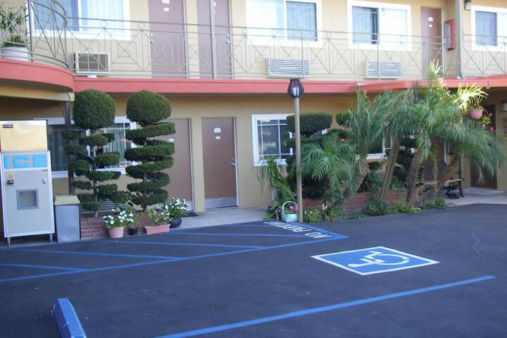 Hotel 3 of 42
