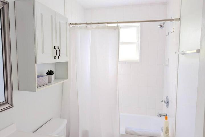 Be a Nomad - Lovely Neptune Beach 2bed Monthly