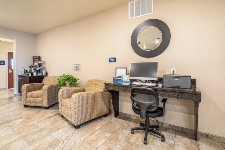 Cobblestone Inn & Suites - Kermit