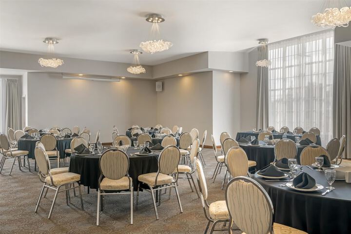 Best Western Plus Woodstock Hotel & Conference Centre
